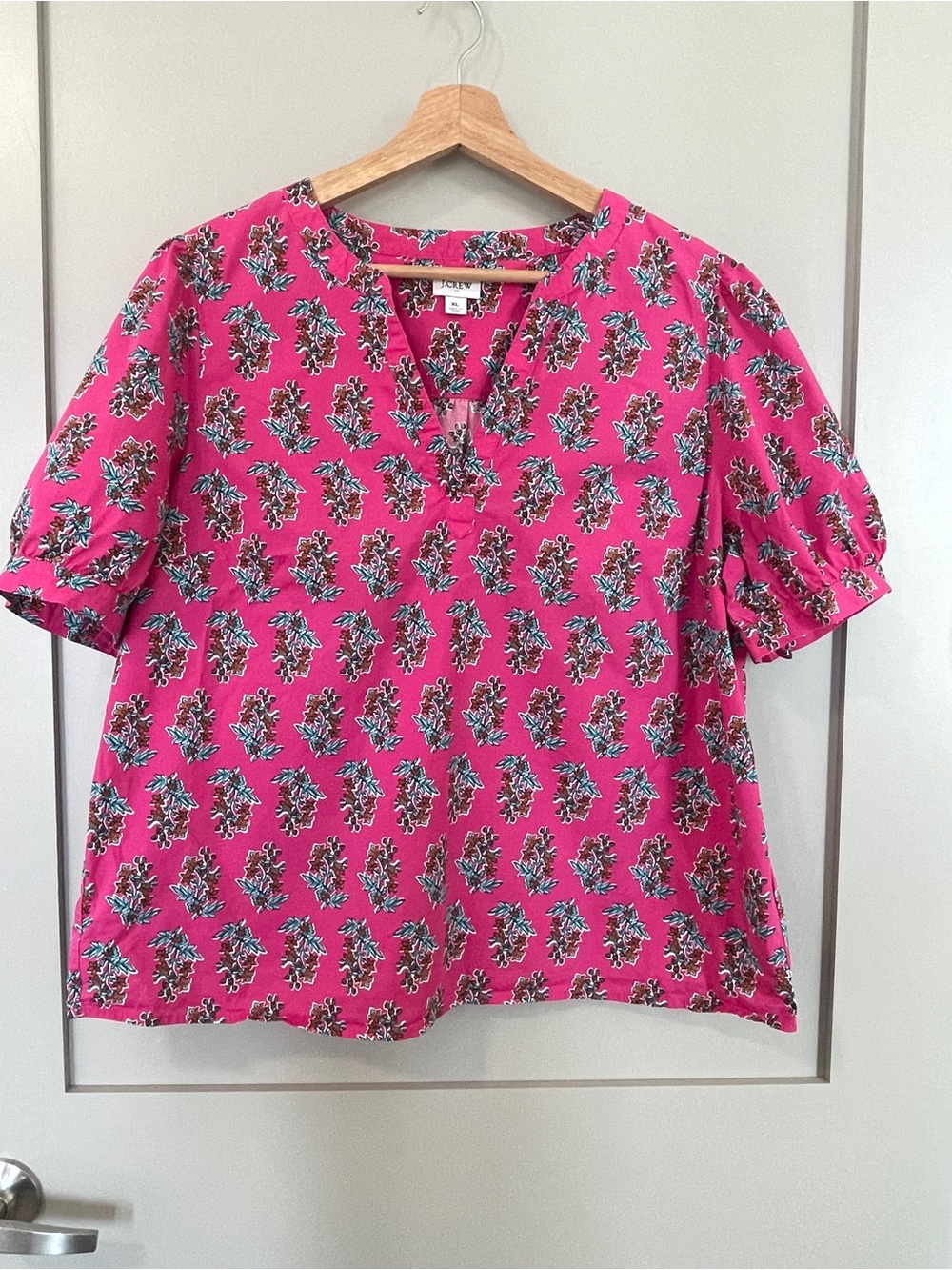 J.Crew Top Women's Size XL Pink Floral Print Puff Sleeve Split Neck Cotton